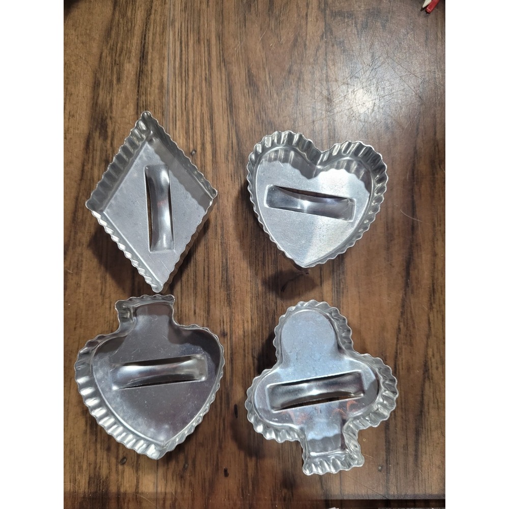Vintage Aluminum Metal Scalloped Card Deck Suit Face Cookie Cutters